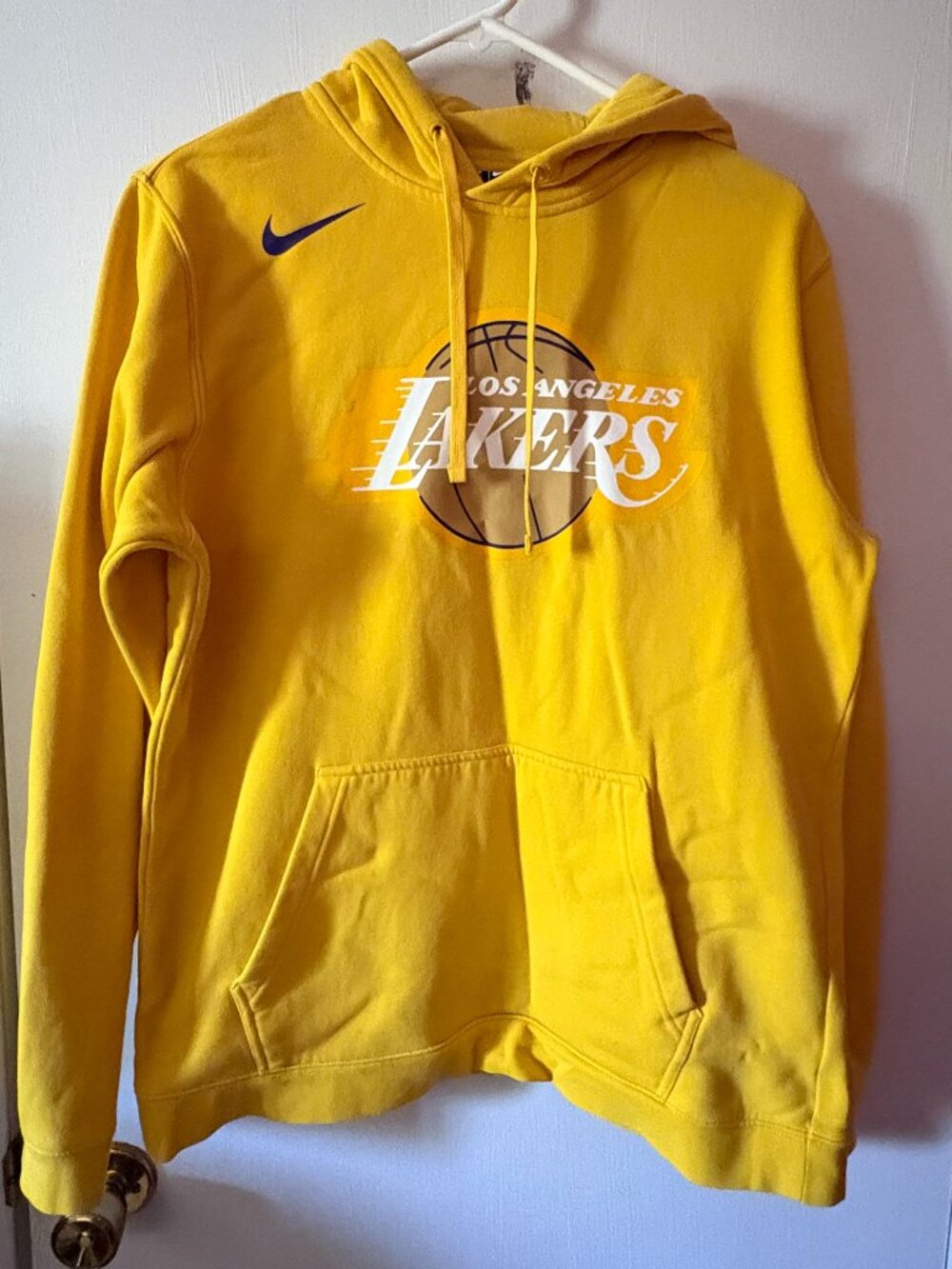 Los Angles Lakers sweatshirt